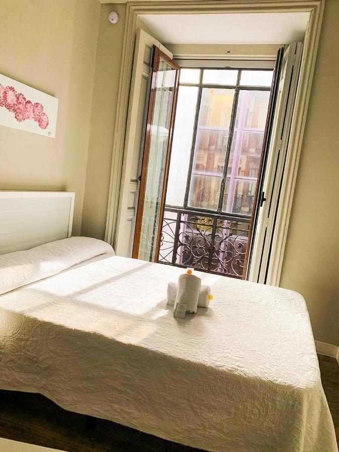 El Hostall Madrid Ngoại thất bức ảnh