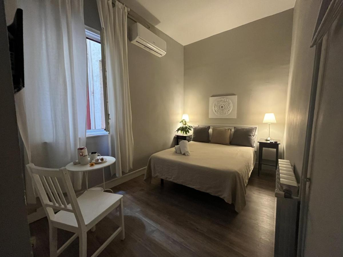 El Hostall Madrid Ngoại thất bức ảnh