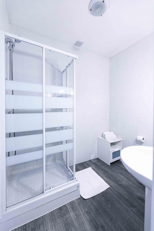 El Hostall Madrid Ngoại thất bức ảnh