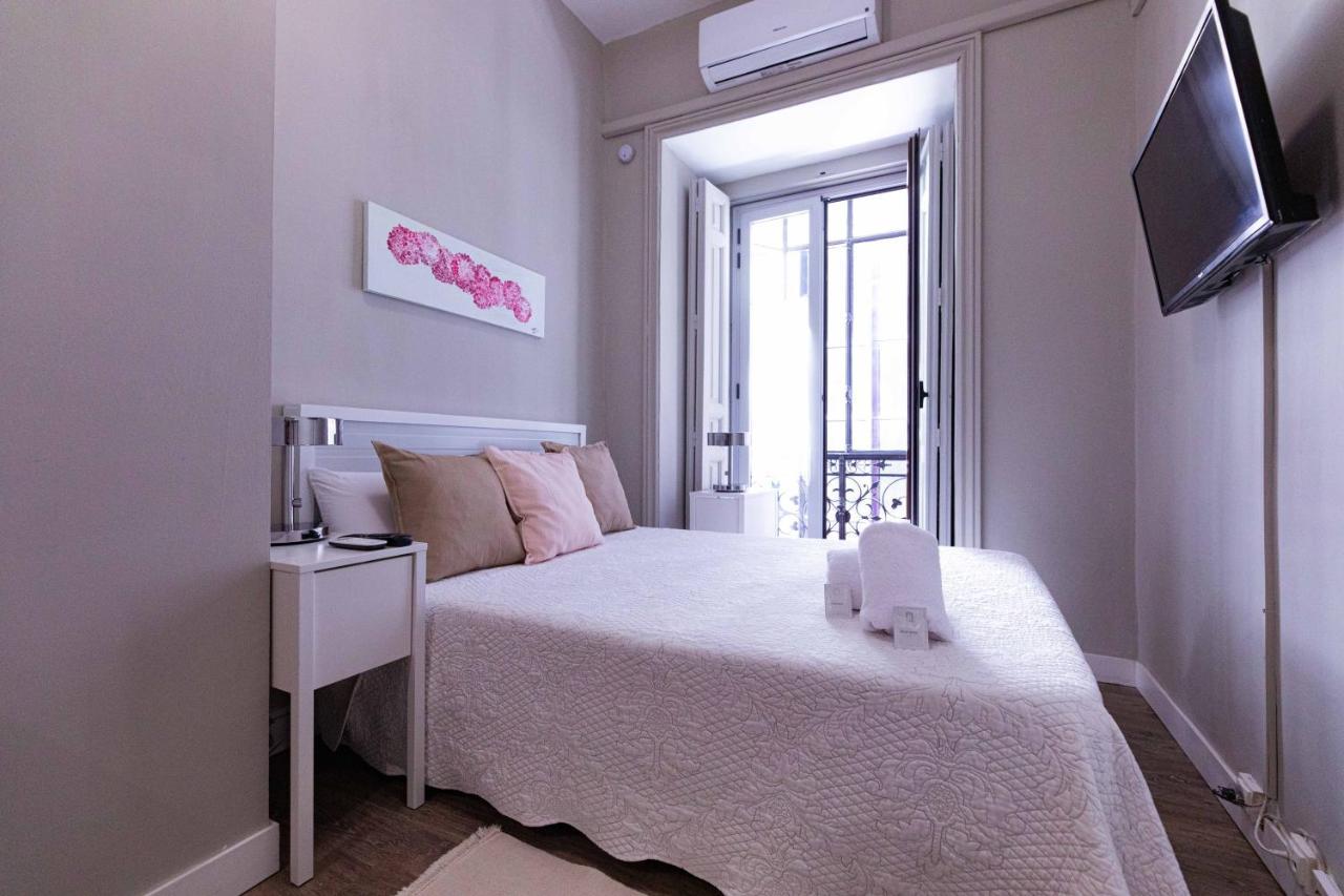 El Hostall Madrid Ngoại thất bức ảnh